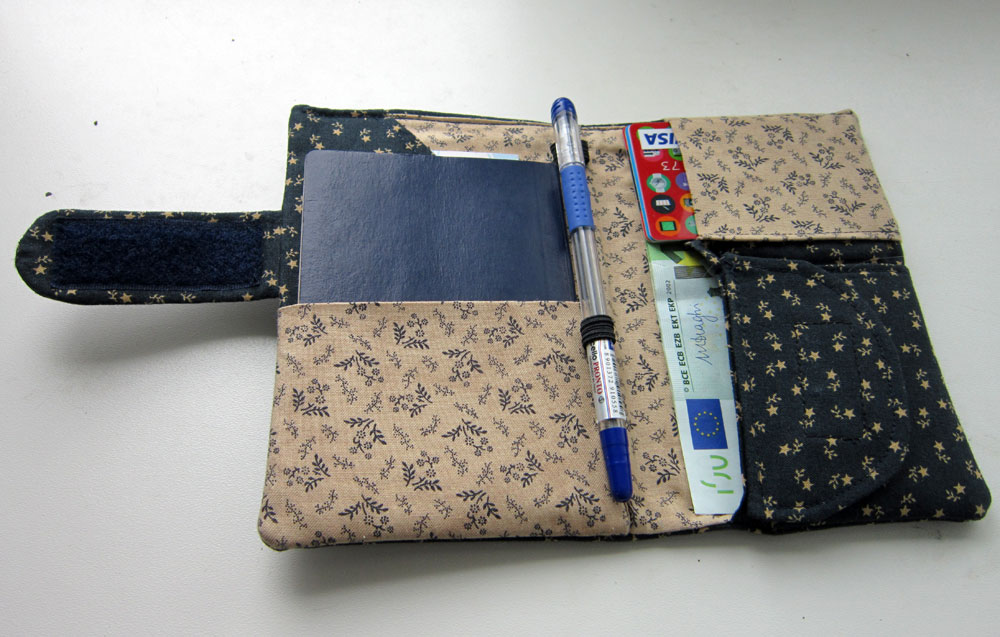 sewing travel holder